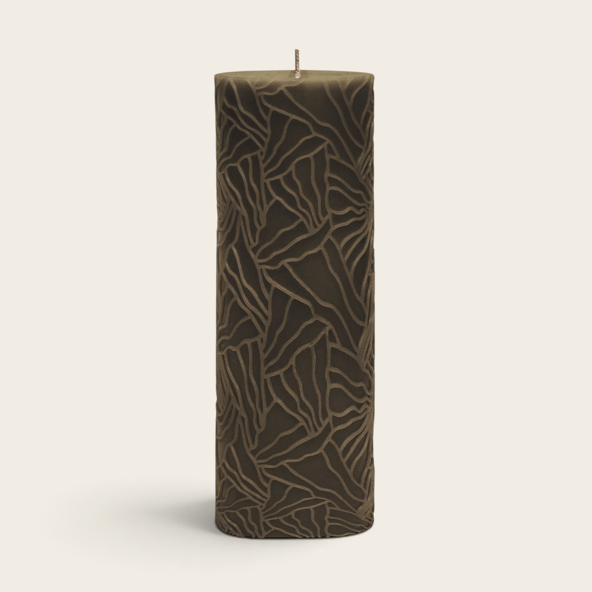 Riverdale Wave brown pillar candle with a textured oyster mushroom pattern, 7x20cm size for elegant home decor.