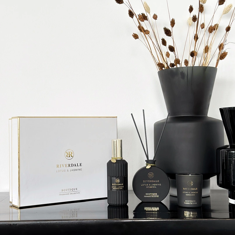 Cadeau Boutique L Lotus & Jasmine