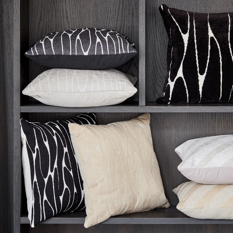 Cushion Bo embro 45x45cm sand