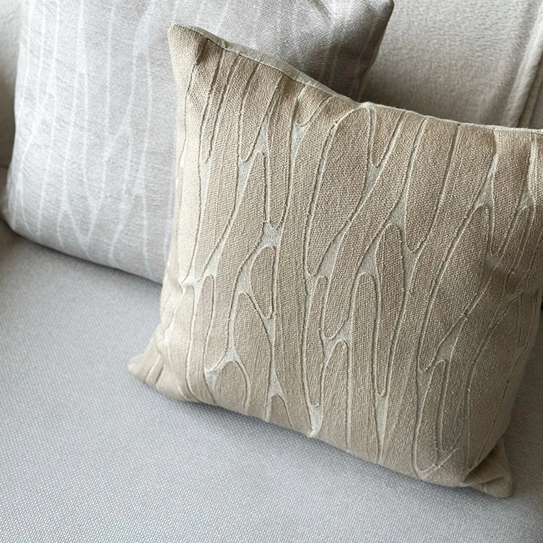 Cushion Bo embro 45x45cm sand