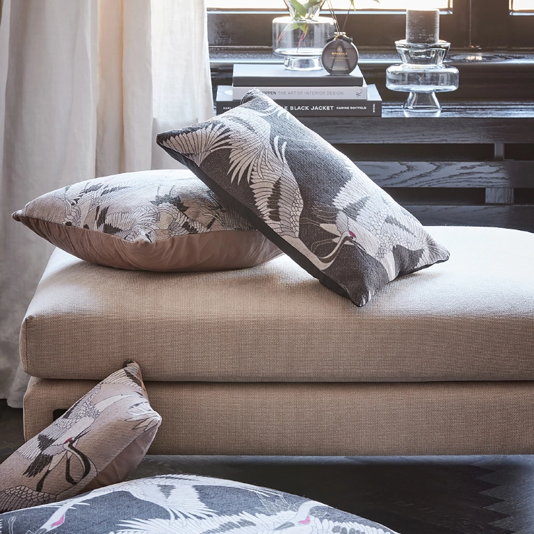 Cushion Crane 30x50cm black