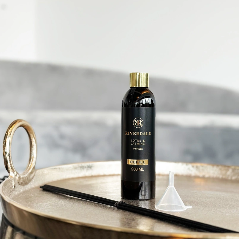 Geurstokjes navulling Lotus & Jasmine 250ml zwart