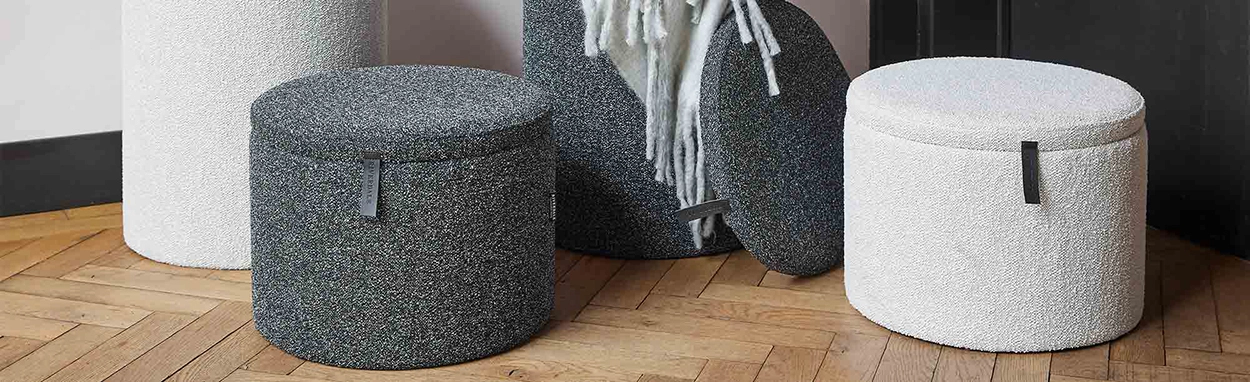 Hocker und Poufs