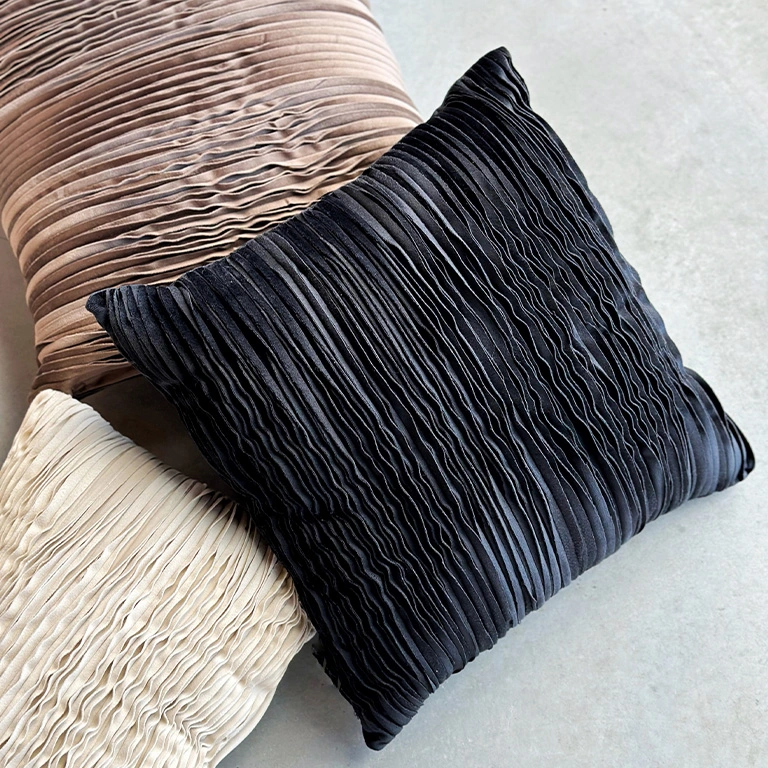Kissen May 45x45cm schwarz