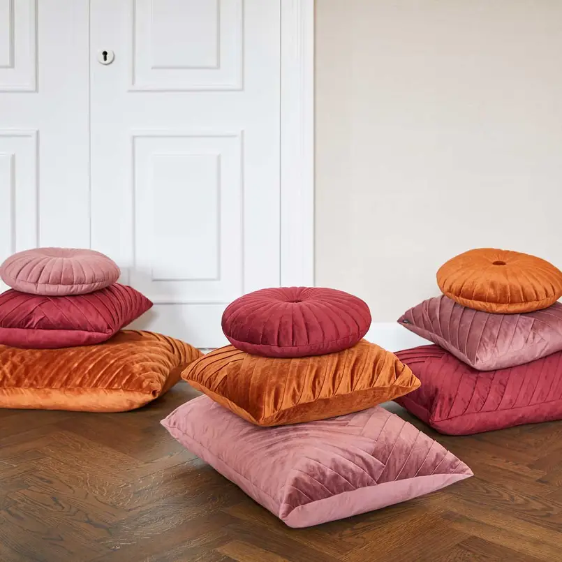 Sierkussen Emmy 50x70cm oud roze